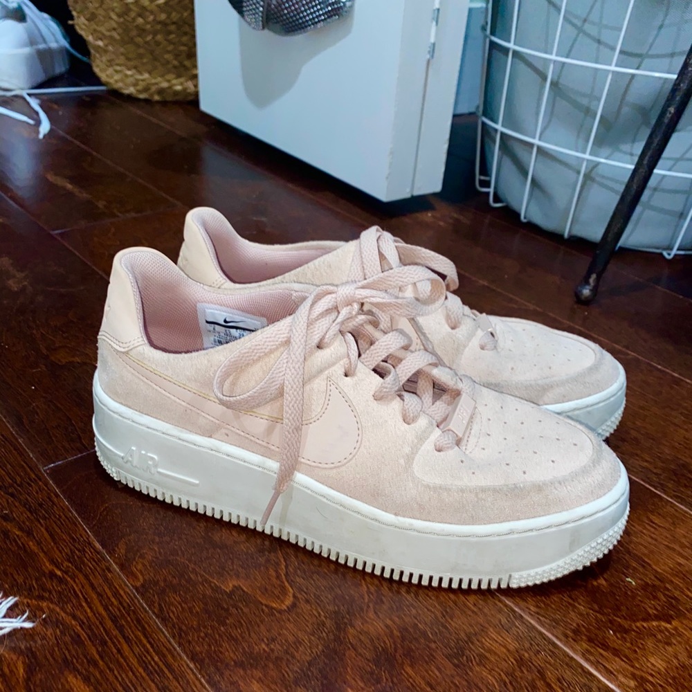 Nike Air Force 1 Sage Low